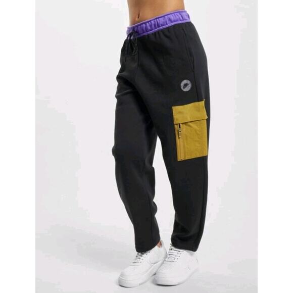 Nike Pants - Women's Nike Cargo Sweatpants Concord Black FB2189-010 - Large NWT